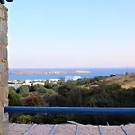 Zoe With Seaview Near Golden كريس أكتي