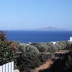 Дом отдыха Zoe With Seaview Near Golden