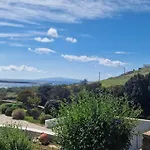 Дом отдыха Zoe With Seaview Near Golden *