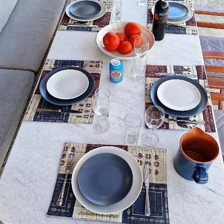 Zoe With Seaview Near Golden